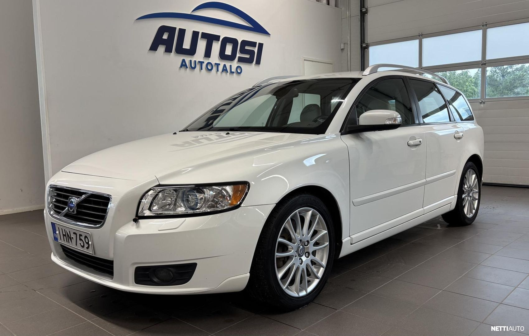 Volvo V50