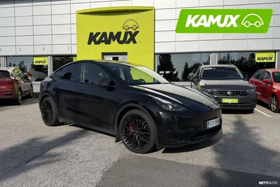 Tesla Model Y Performance 2022, photo 1/7