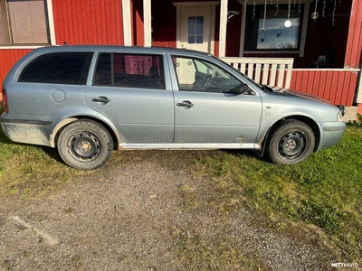 Skoda Octavia Combi 1,9 TDI Classic 66kW 2003, kuva 5/13