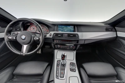 BMW 520 2016, photo 7/39