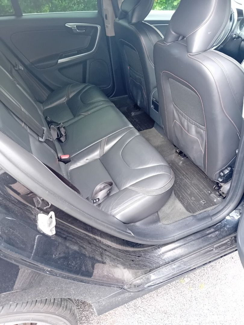 Volvo V60 2015, photo 6/10