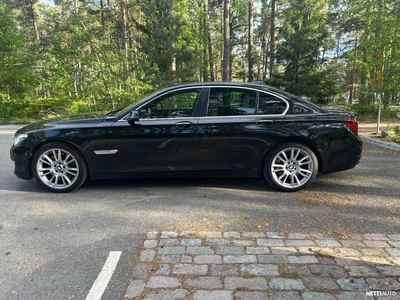 BMW 750 2012, kuva 5/21