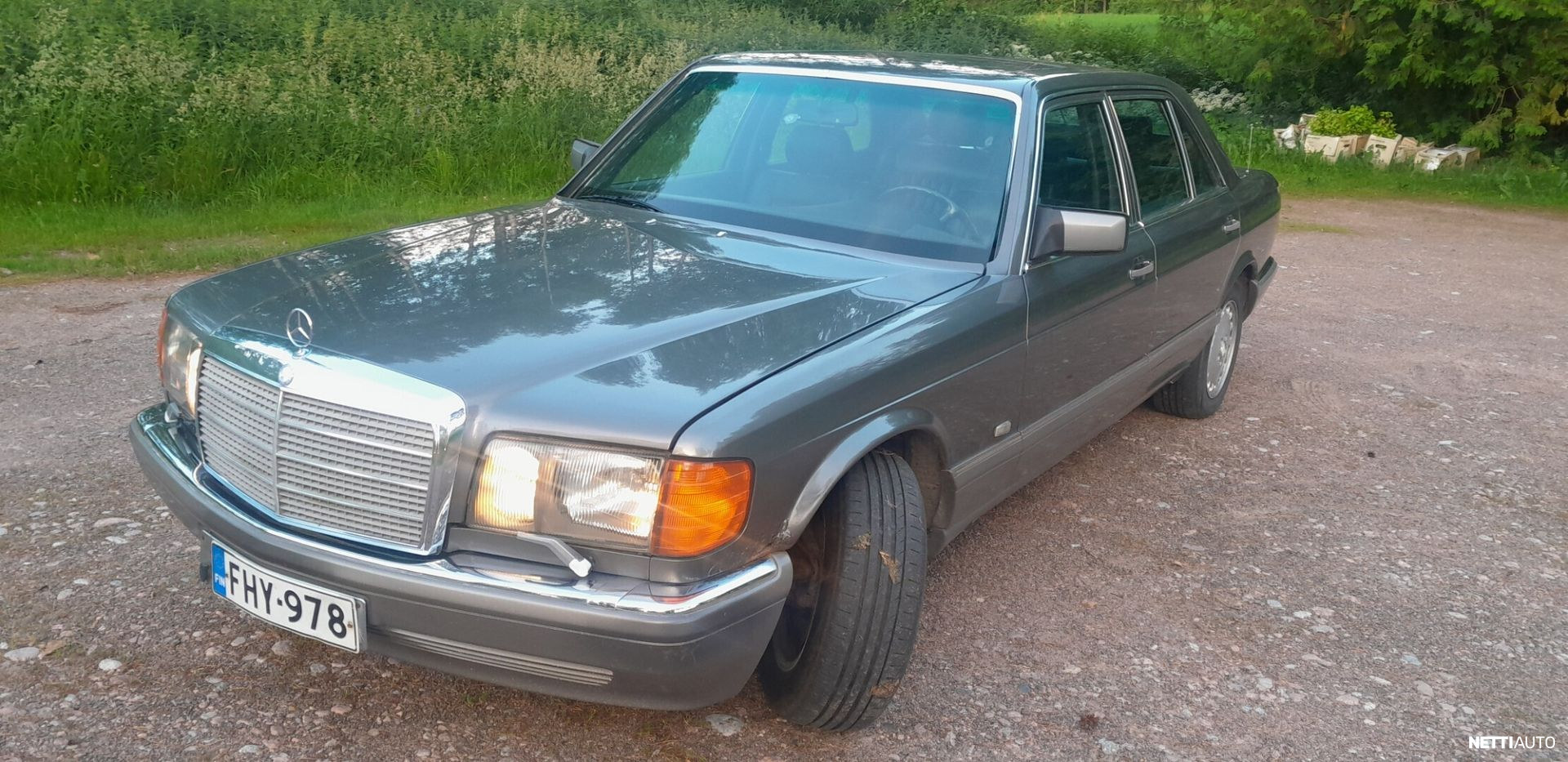 Mercedes-Benz 560