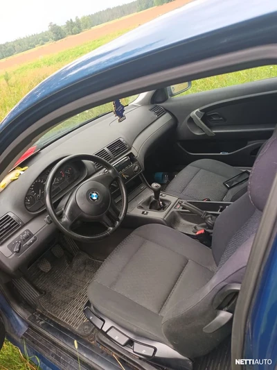 BMW 316 2002, photo 6/6