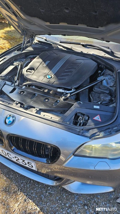 BMW 530 2011, photo 2/8