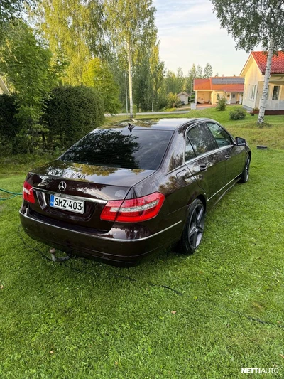 Mercedes-Benz E CDI BE Business 2009, photo 7/12