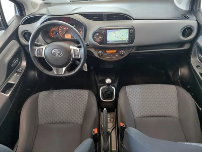 Toyota Yaris 1,33 Dual VVT-i Active 5ov 2014, photo 6/10