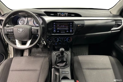 Toyota Hilux Double Cab 4WD 2,4D Life 2022, photo 7/27