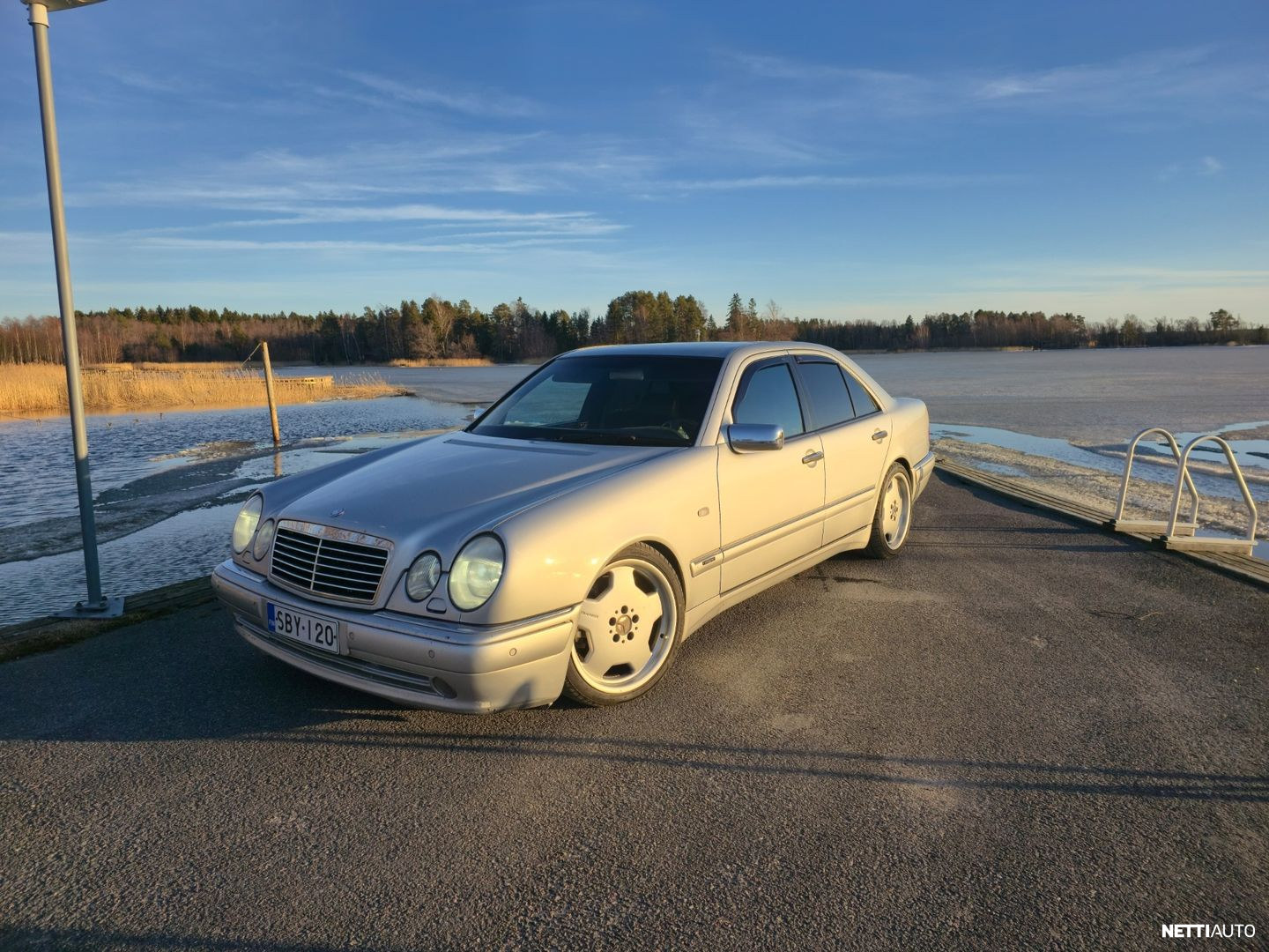 Mercedes-Benz E 55 AMG