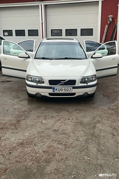 Volvo S60 2002, photo 1/10