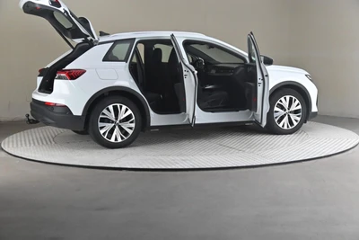 Audi Q4 e-tron 45 e-tron quattro 2023, kuva 6/10
