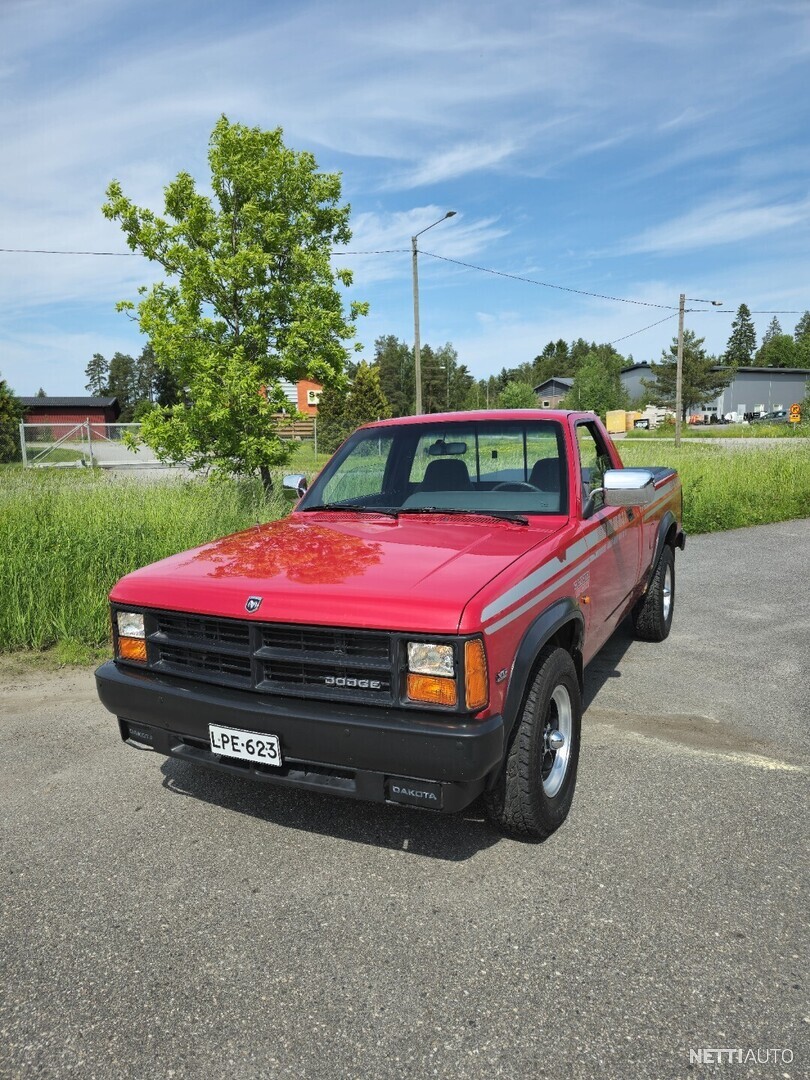 Dodge Dakota 1990, photo 7/20