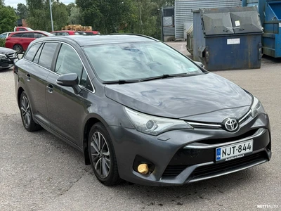 Toyota Avensis 2016, kuva 1/10