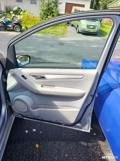 Mercedes-Benz B 2005, kuva 7/12