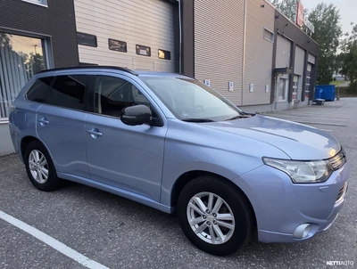 Mitsubishi Outlander PHEV 2013, photo 3/29