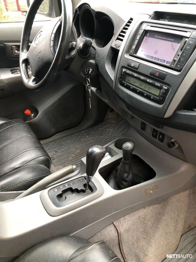 Toyota Hilux 2011, photo 4/5