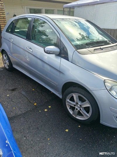 Mercedes-Benz B 2005, kuva 2/12