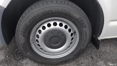 Volkswagen Transporter 2010, photo 5/15