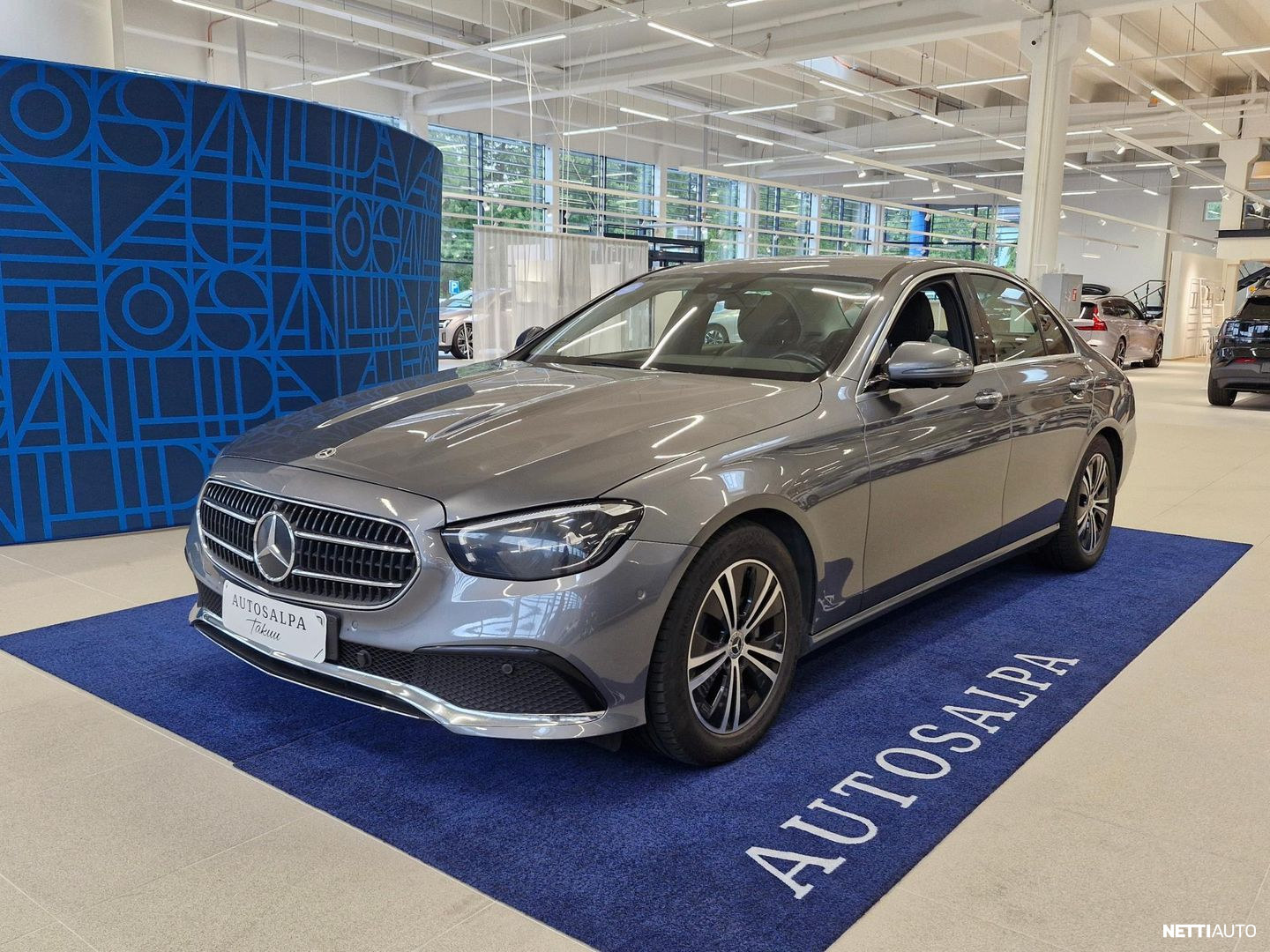 Mercedes-Benz E