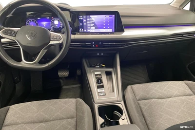 Volkswagen Golf 2023, kuva 7/10