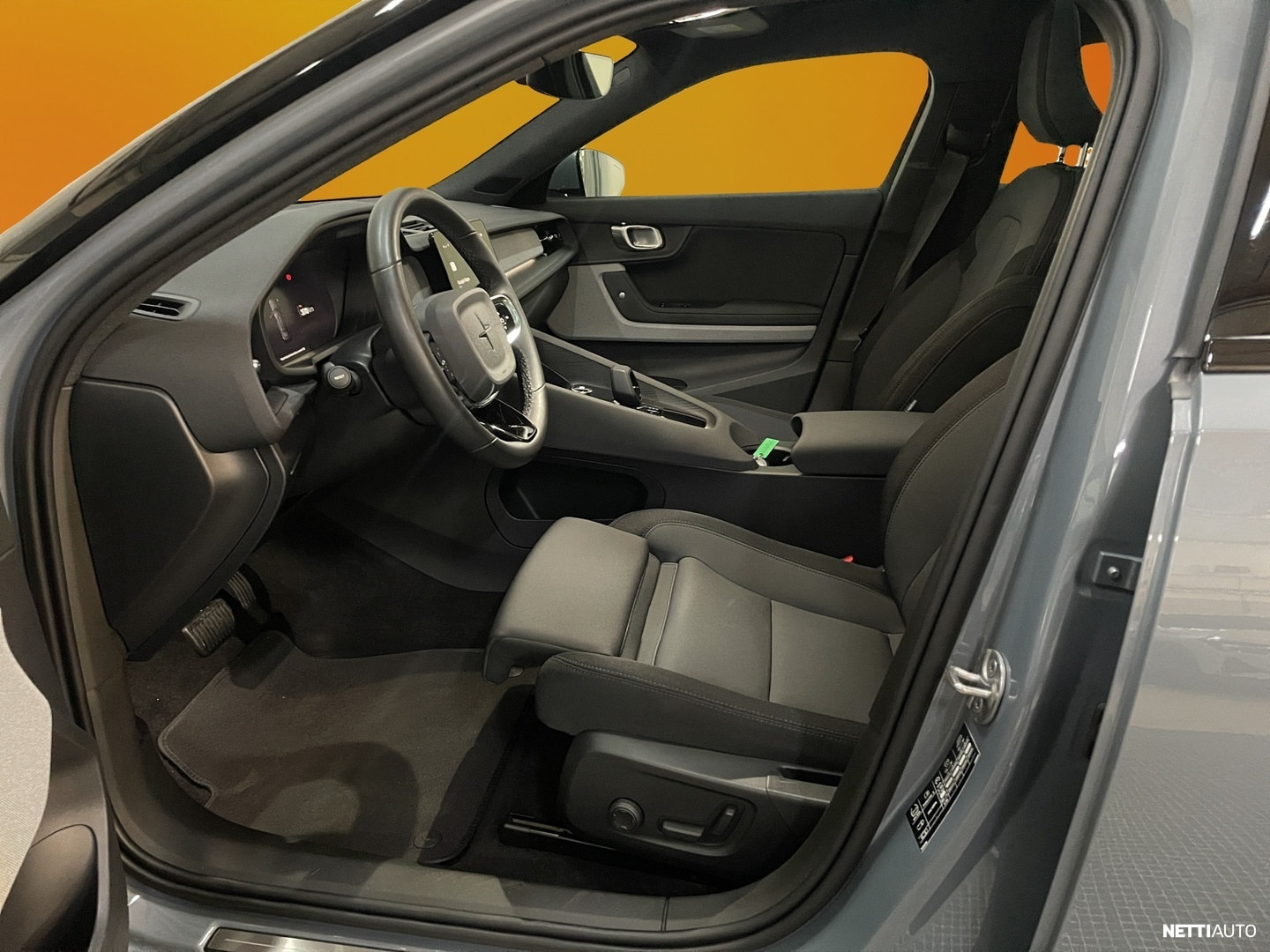 Polestar 2 2023, photo 6/34