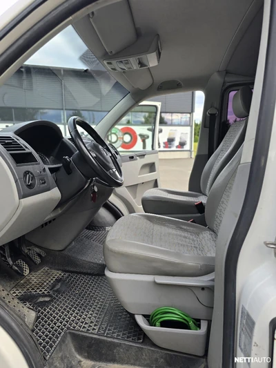 Volkswagen Transporter 2010, photo 7/11
