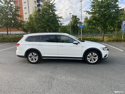 Volkswagen Passat Alltrack 2017, kuva 1/14