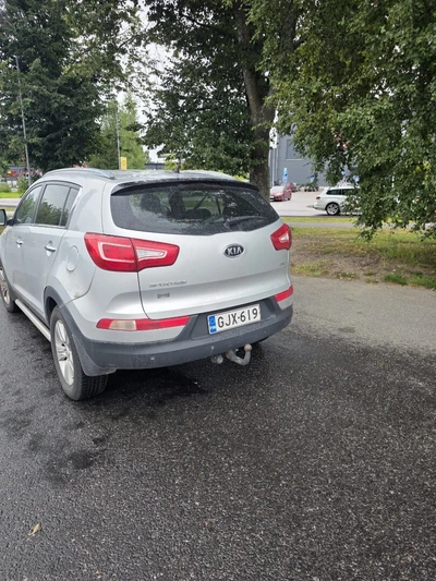 Kia Sportage 2,0 AWD CRDi-R EX 2011, kuva 2/8