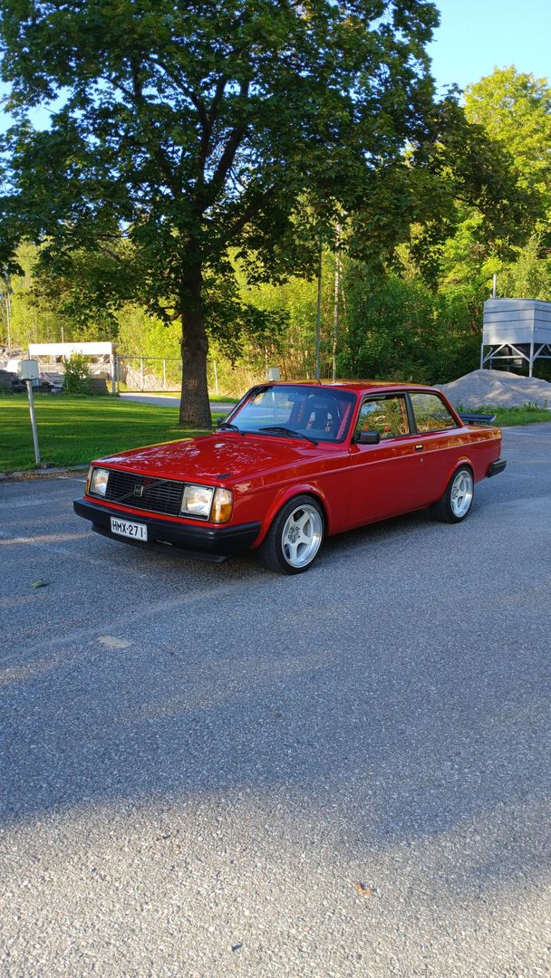 Volvo 242