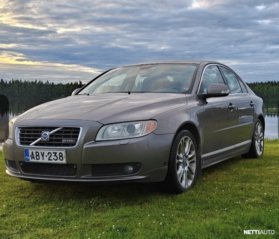Volvo S80
