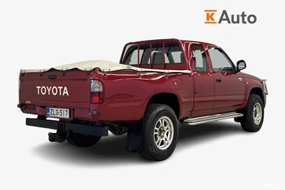Toyota Hilux 2,5 D-4D 100 4WD 2004, photo 2/28