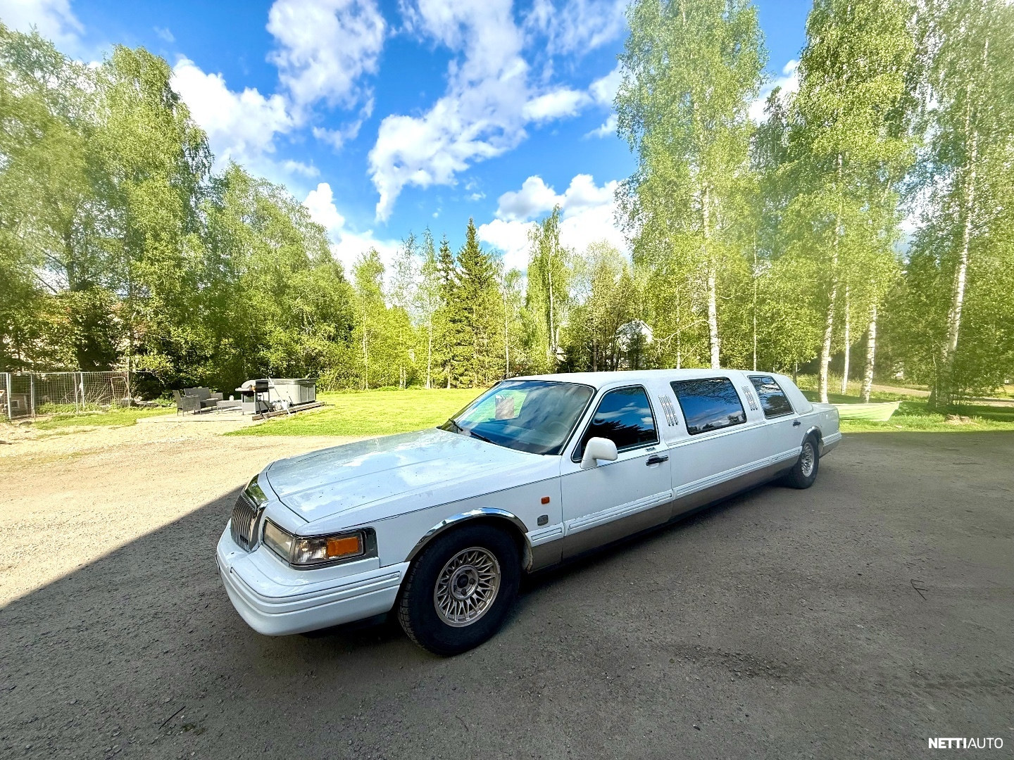 Lincoln Town Car