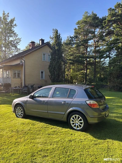 Opel Astra 2006, kuva 2/10