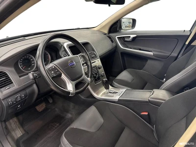 Volvo XC60 D3 AWD Momentum aut 2011, photo 7/33