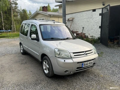 Citroen Berlingo 2004, kuva 2/11
