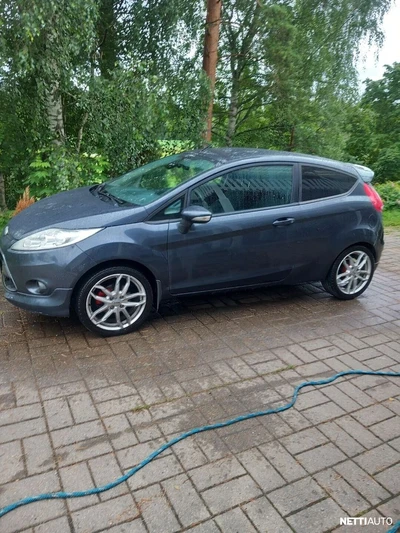 Ford Fiesta Sport 1,6TDCi 90hv Sport 2010, photo 1/14