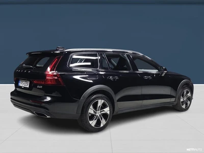 Volvo V60 Cross Country 2021, kuva 4/17