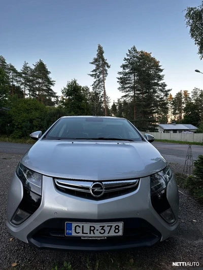 Opel Ampera plug-in ladattava hybridi 2012, kuva 2/24