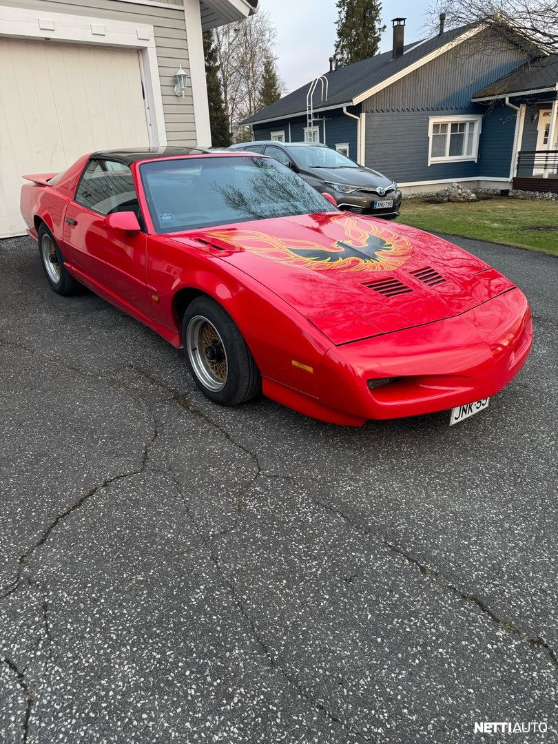 Pontiac Firebird 1991, photo 2/10