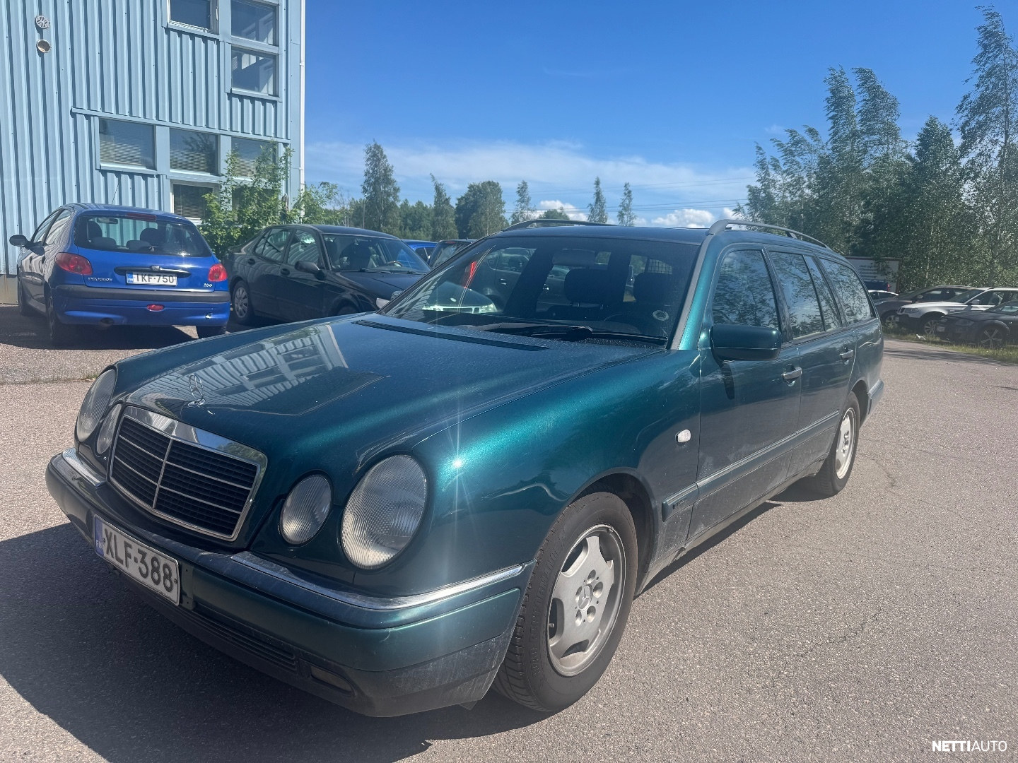 Mercedes-Benz E