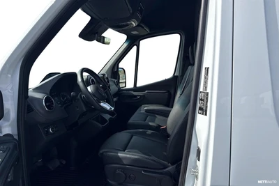 Mercedes-Benz Sprinter 2025, photo 7/20