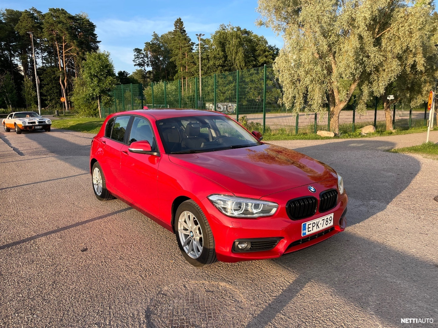 BMW 118