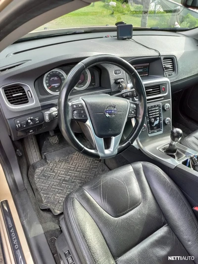 Volvo S60 D3 Summum 2012, kuva 6/8