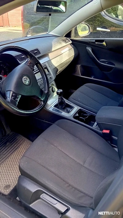 Volkswagen Passat 2009, kuva 7/10