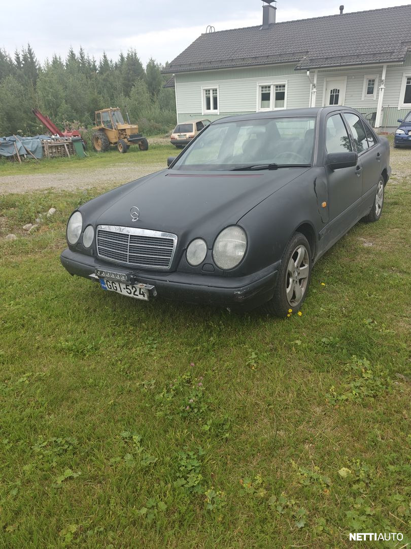 Mercedes-Benz E
