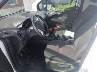 Ford Transit Courier 2021, photo 7/18