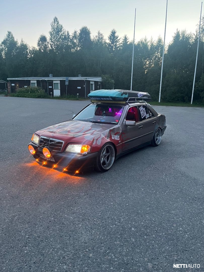 Mercedes-Benz 180