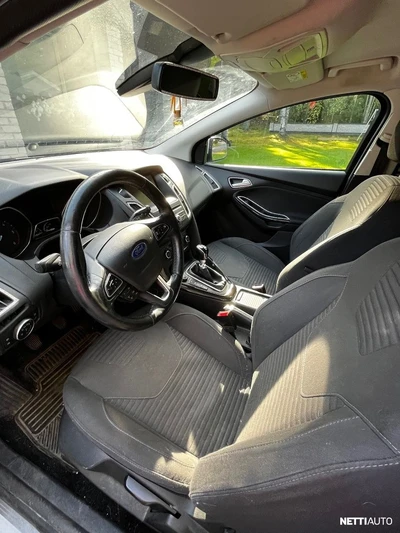 Ford Focus 2015, photo 6/9