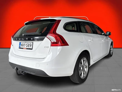 Volvo V60 D3 Momentum Business S/S aut 2012, photo 6/35