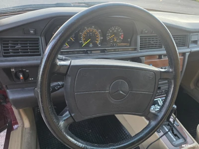 Mercedes-Benz 190 Museo New York 1990, photo 8/8